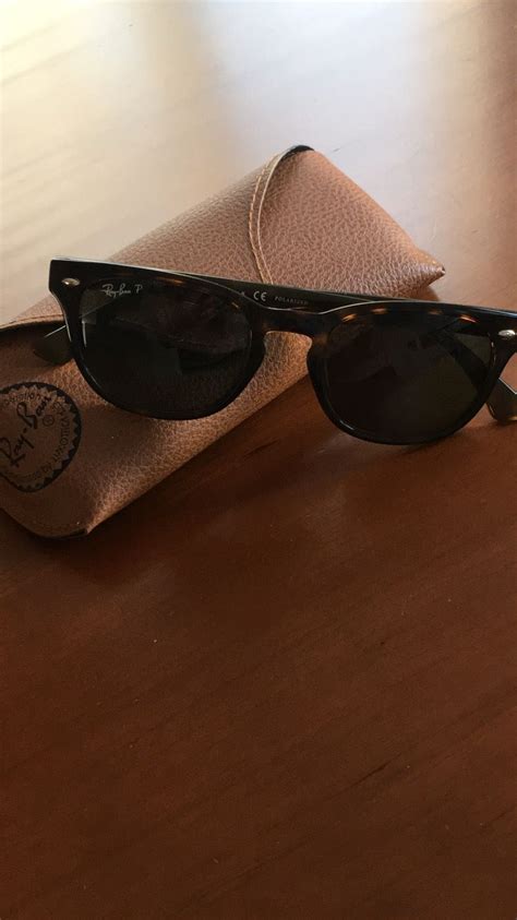 does tjmaxx self fake ray bans